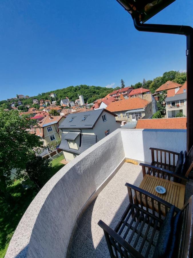 Toma Boutique Lägenhet Braşov Exteriör bild