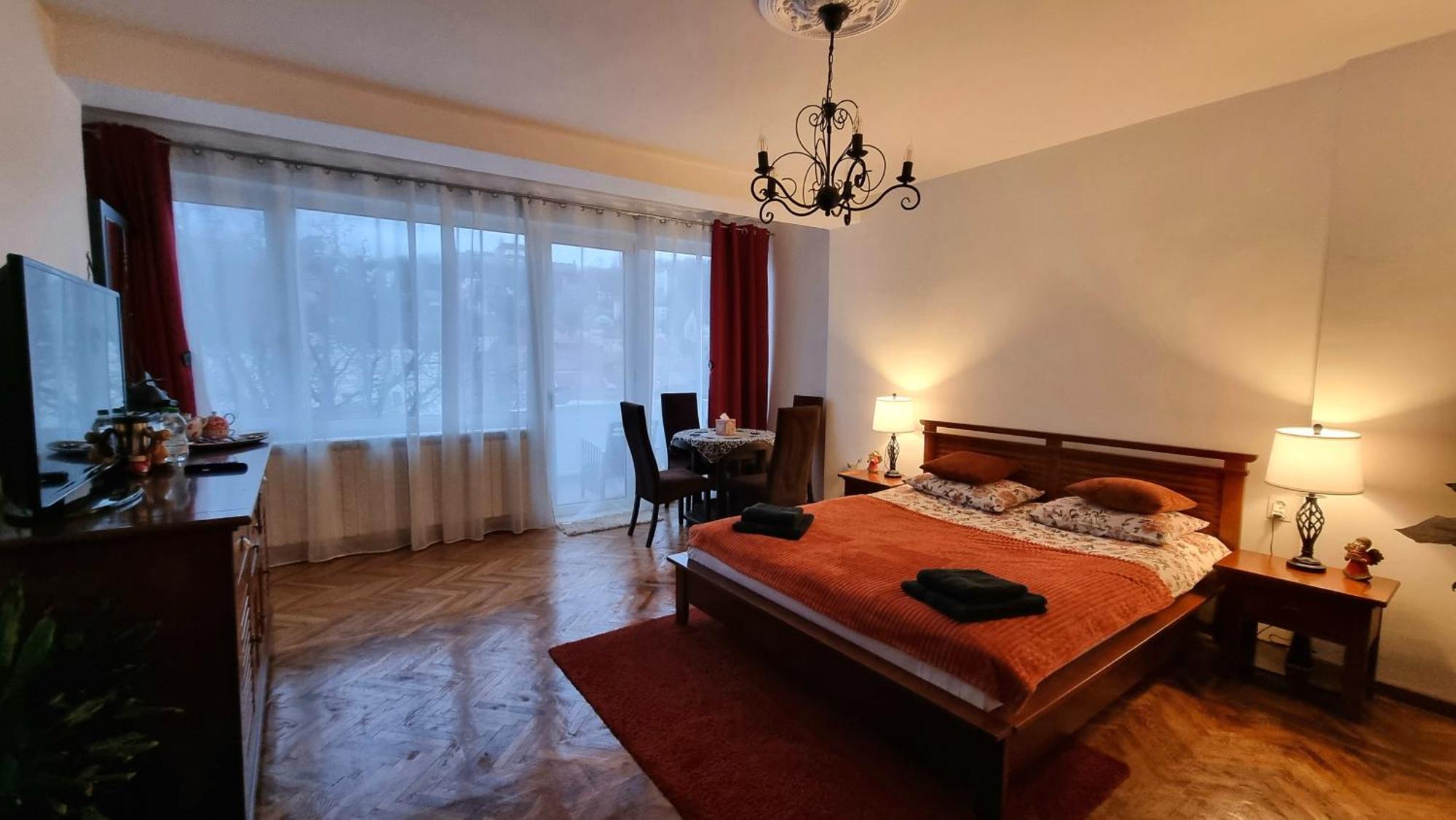 Toma Boutique Lägenhet Braşov Exteriör bild