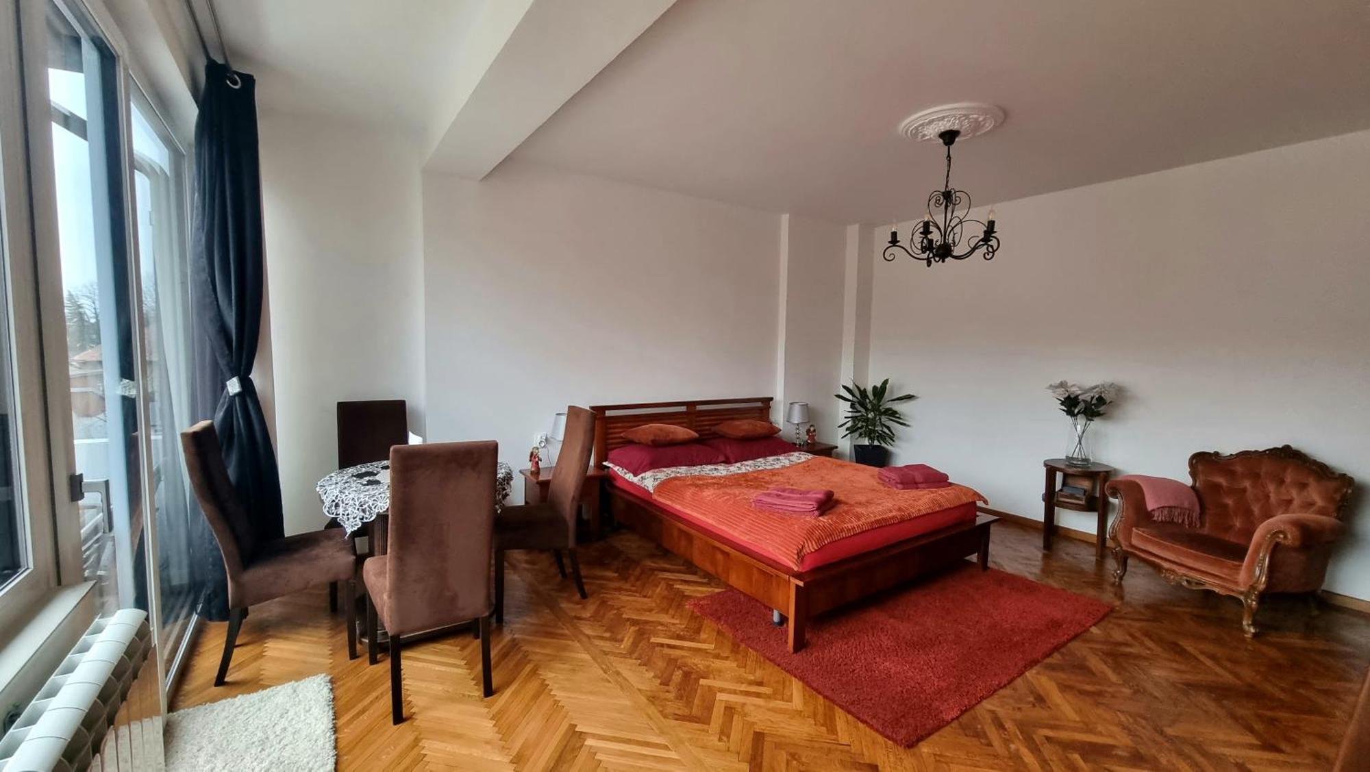 Toma Boutique Lägenhet Braşov Exteriör bild