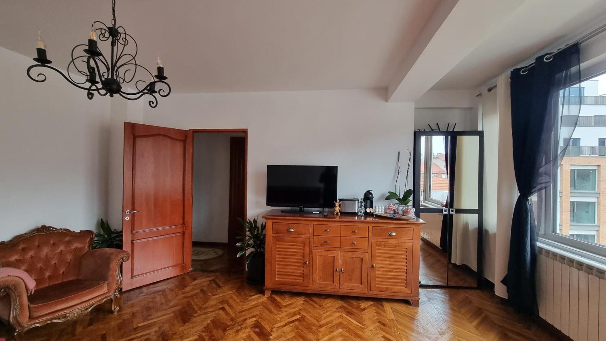 Toma Boutique Lägenhet Braşov Exteriör bild