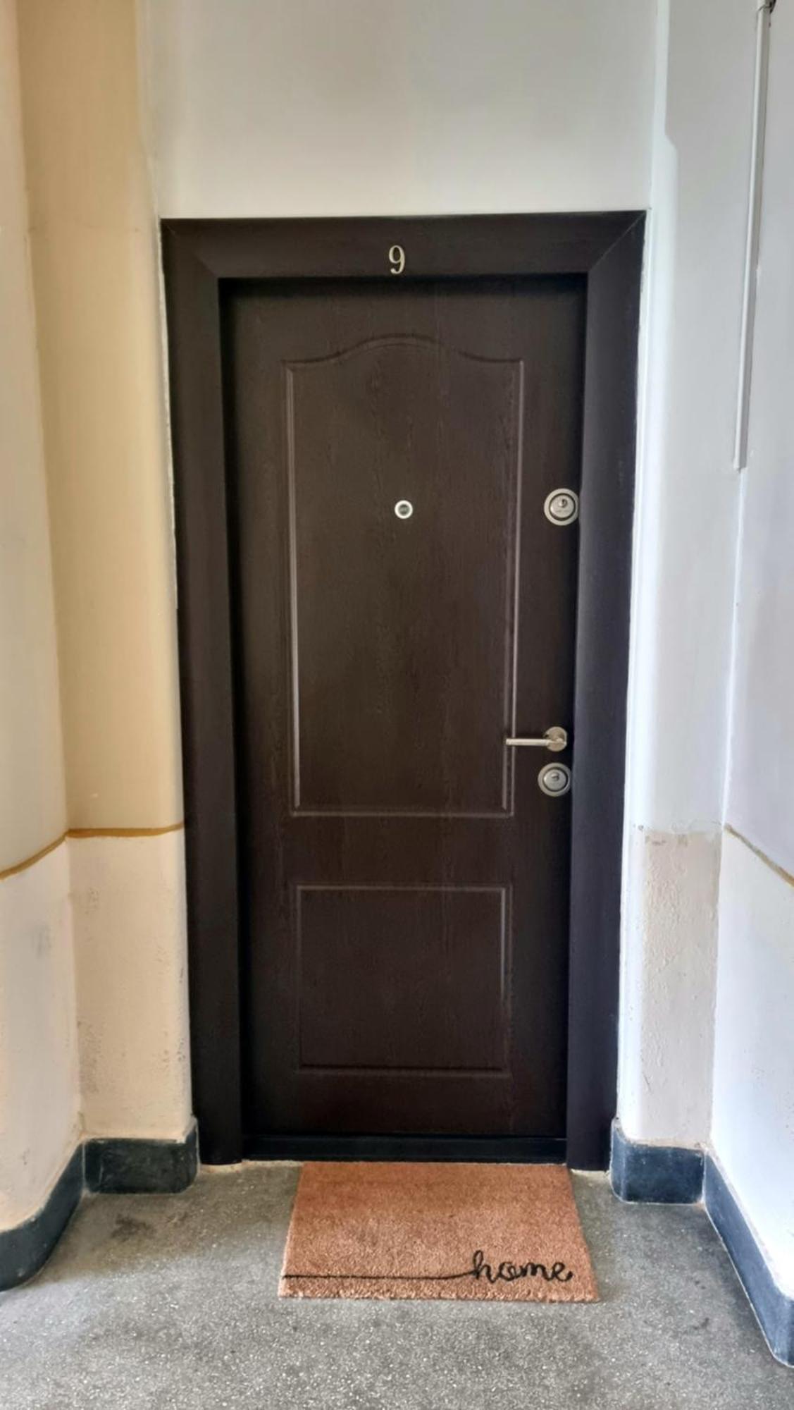 Toma Boutique Lägenhet Braşov Exteriör bild